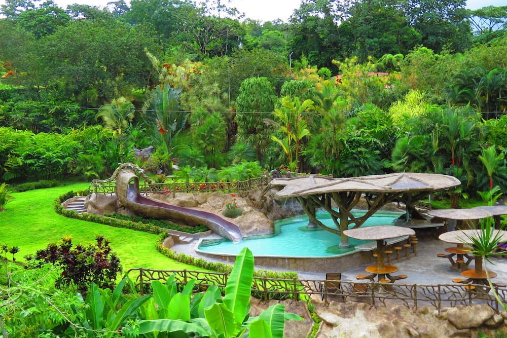 Arenal Volcano & Hot Springs Tour in Guanacaste